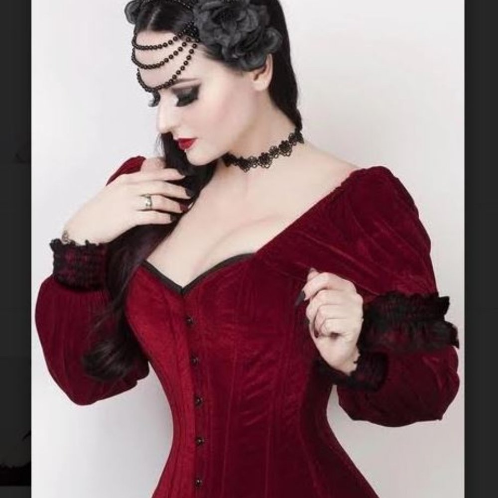 Corset - Picture 3 of 6